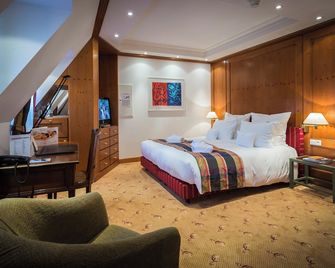 هوتل آند سبا آيه لا كور دالساس باي هابيكالتشر - اوبرنيه - غرفة نوم