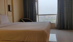 Hotel Rang Sharda - Mumbai - Bedroom