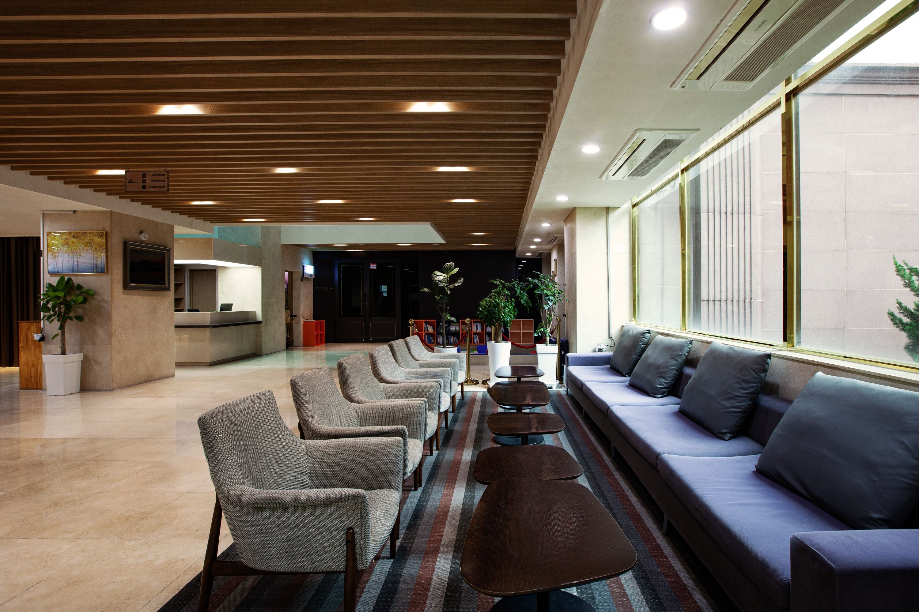 Shin Shin Hotel Jeju Ocean - סאוגוויפו - לובי