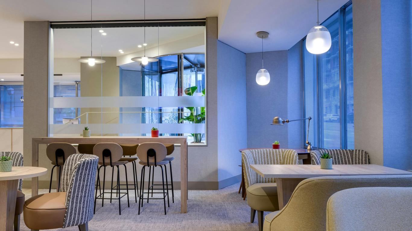 AC Hotel by Marriott Carlton Madrid