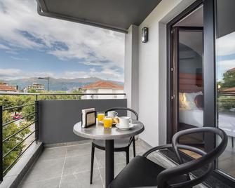 Centro Hotel Ioannina - Ioannina - Balkon