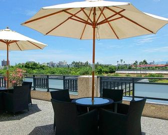 Summer Moonlight Vacation House - Taitung City - Balcone