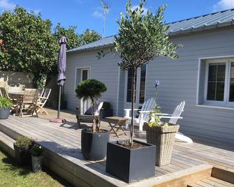 Brand new! Charming, bright, Nordic-designer house 300 m from the sea - Agon-Coutainville - Patio