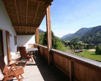 Chalet in Niederndorf near Kufstein with balcony - Niederndorferberg - Balcony
