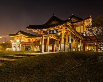 Hanok Hotel Yeongsanjae - Yeongam - Building