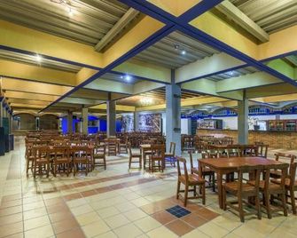 Hotel Sunrise By Hype - Villavicencio - Restoran