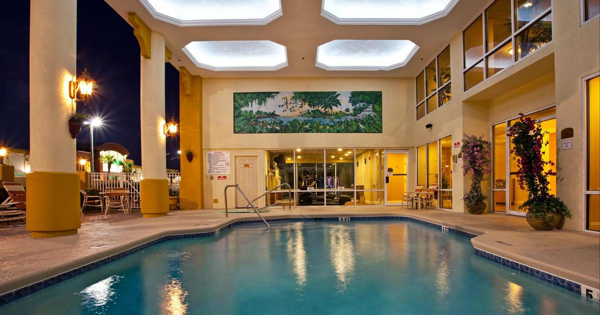 Holiday Inn Express Hotels & Suites Cocoa Beach, An IHG Hotel vanaf €