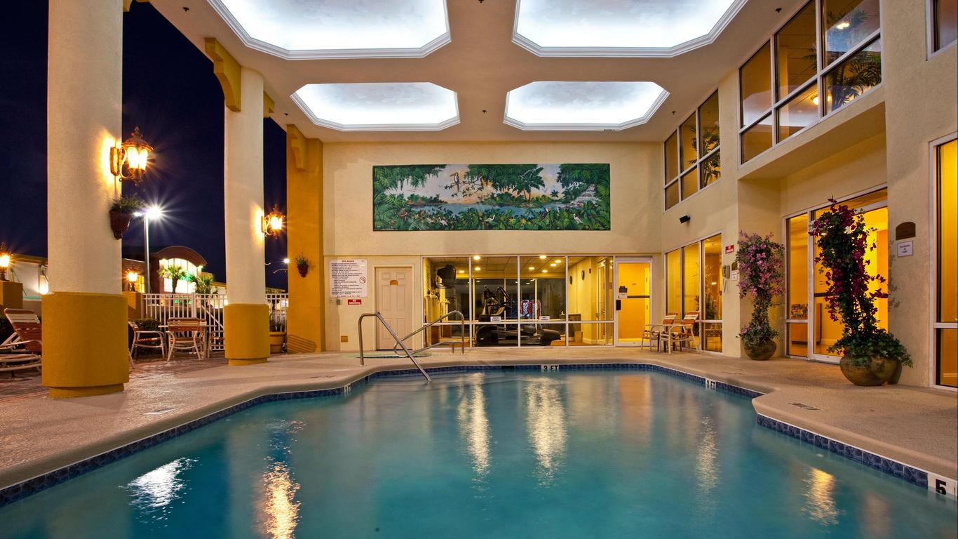 Holiday Inn Express & Suites Cocoa Beach