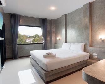 Ritsurin Boutique Hotel - Phuket City - Bedroom