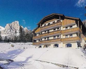 Hotel Mondeval - Selva di Cadore - Edificio