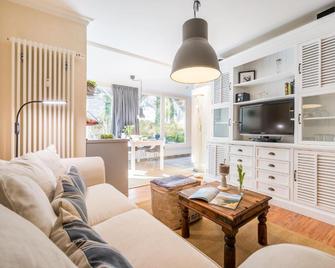 Villa Stranddistel Whg.1 - Binz - Sala de estar