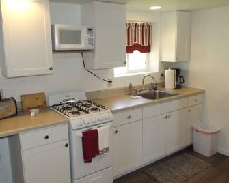 Meadow Cabin - Meeker