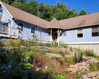 .Pet friendly. - Ossipee - Building