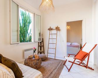 Le Florida Ap4340 By Riviera Holiday Homes - Villefranche-sur-Mer - Living room