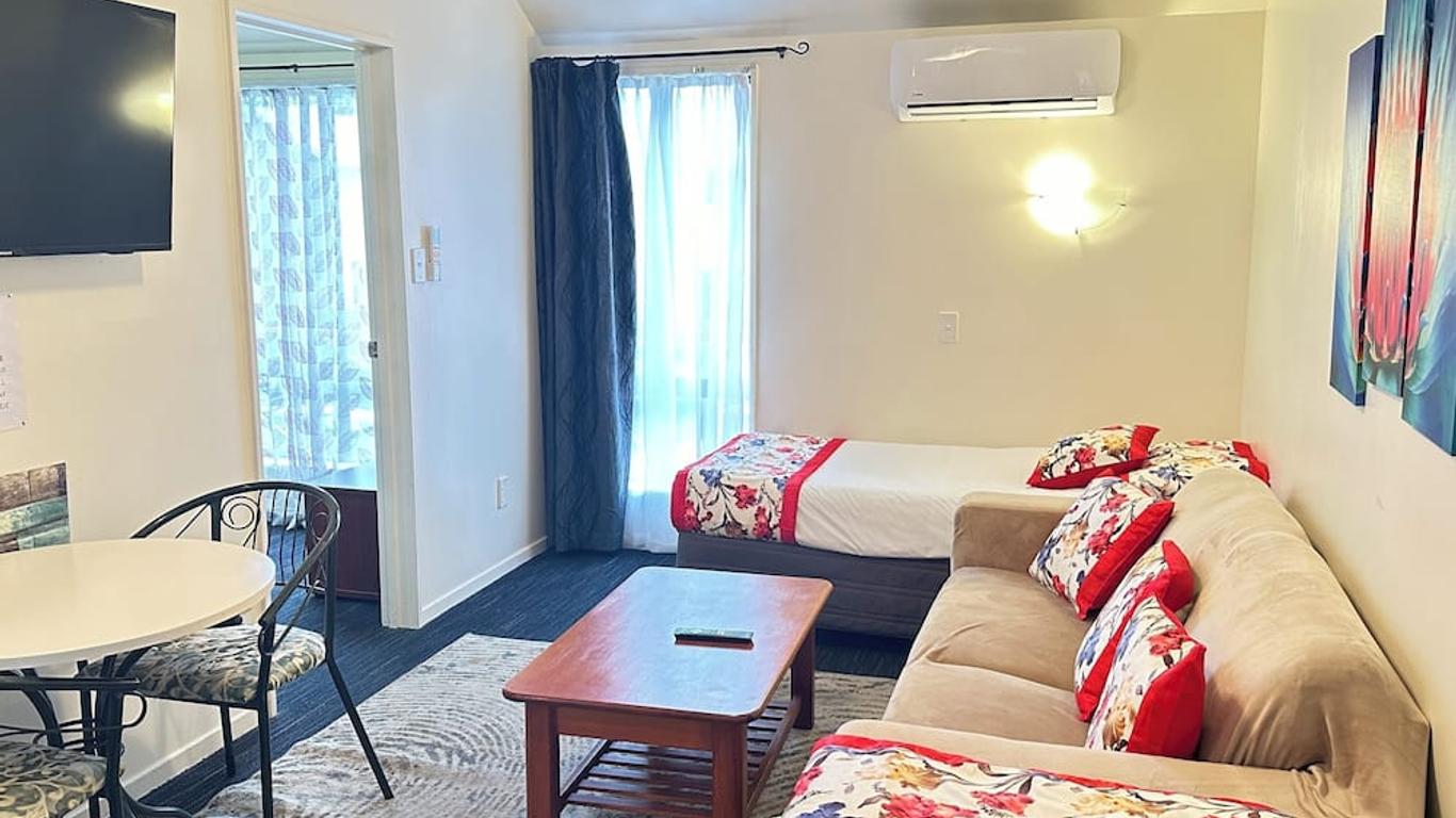 Samhil Motor Lodge