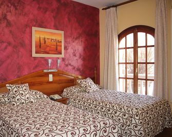 Hotel La Curva - Albolote - Schlafzimmer