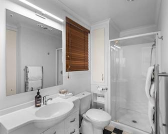 The Village Apartment, just steps to the Village shops, bars and restaurants - Havelock North - Phòng tắm