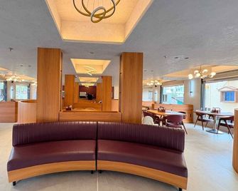 Avron Beach Resort - Daman - Lounge