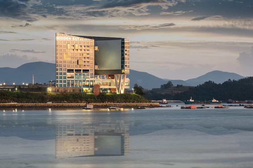 Hidden Bay Hotel - Yeosu