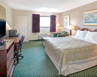 Super 8 by Wyndham Shelby - Shelby - Schlafzimmer