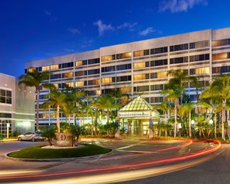 DoubleTree by Hilton LAX - El Segundo - El Segundo - Byggnad
