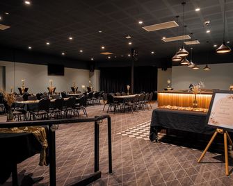 Unanderra Hotel - Spring Hill (Wollongong) - Αίθουσα συνεδρίου