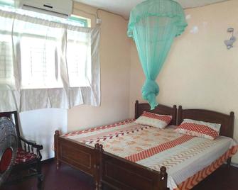 Randi Homestay - Negombo - Slaapkamer