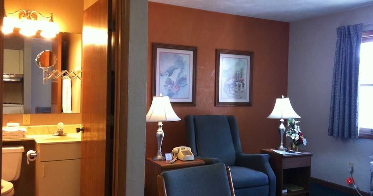 East Street Inn & Suites from 74. Tipton Hotel Deals & Reviews KAYAK