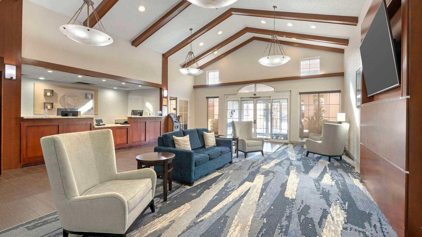 كومفورت سويتس داونتاون