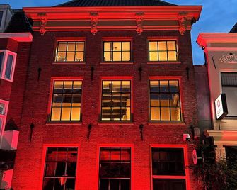 PJs Hostel - Groningen - Building