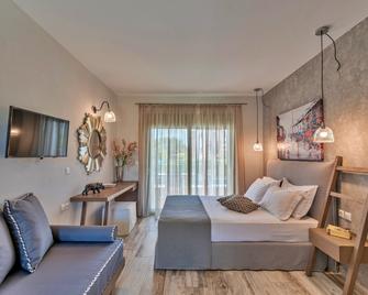 Alegria Suites - Nikiti - Bedroom