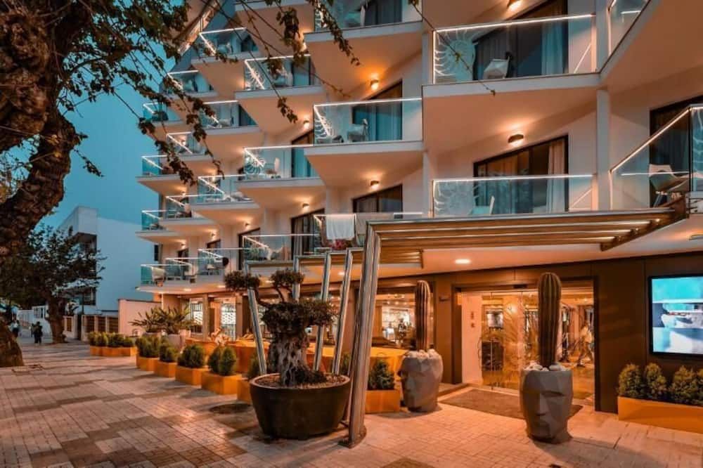 إسينس هوتل بوتيك