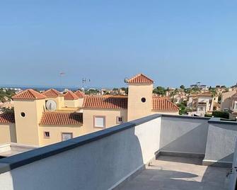 3 Bedroom Villa, Private Heated Pool. Ideal For Relaxing Holidays/Golfing Breaks - San Miguel de Salinas - Balcón