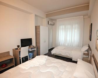 Emme B&B - Messina - Habitación