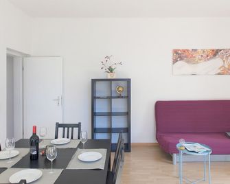 Hitrental Seefeld - Kreuzstrasse Apartments - ציריך - חדר אוכל