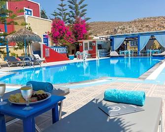 Villa Michalis - Vlichada - Piscina