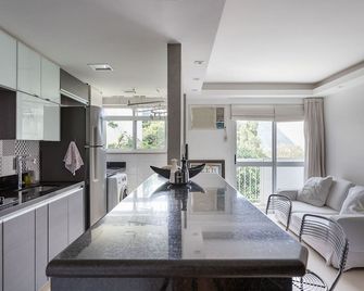 Apt completo c/ piscina: vista pro Cristo Redentor - Rio de Janeiro - Living room