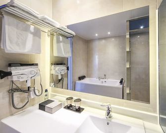 Hotel The One - Yeosu - Baño