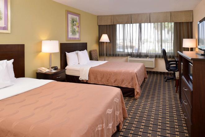 Quality Inn And Suites Montebello Los Angeles 74 1 0 5