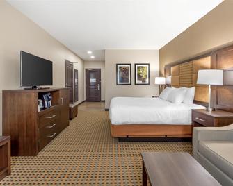 Best Western Plus Hinton Inn & Suites - Hinton - Habitación