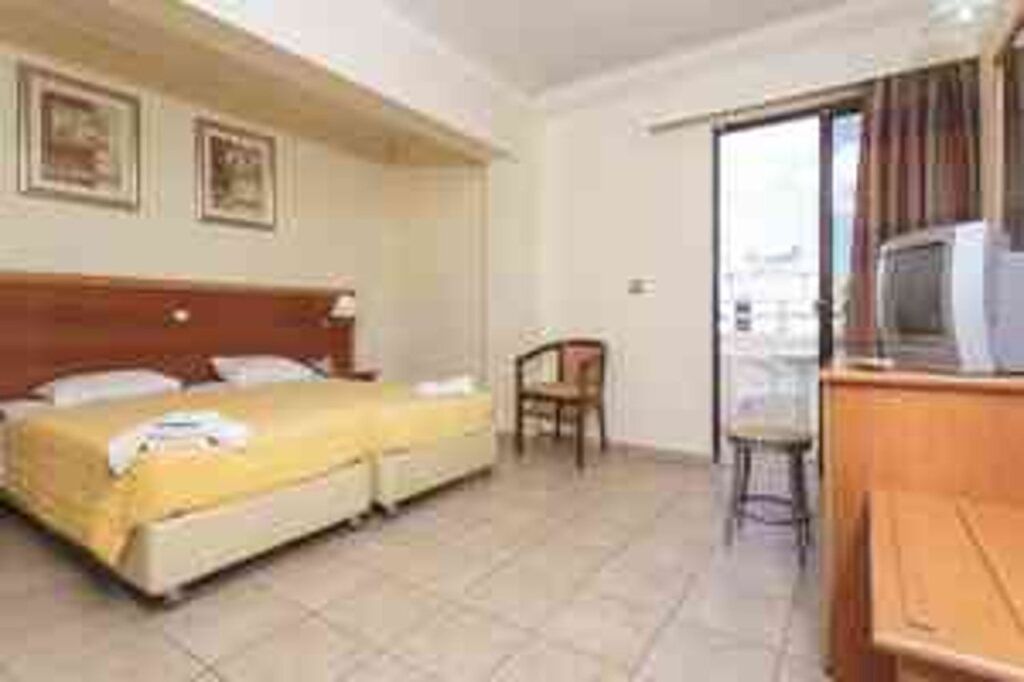 Cleopatra Classic Hotel - Kardamena - חדר שינה