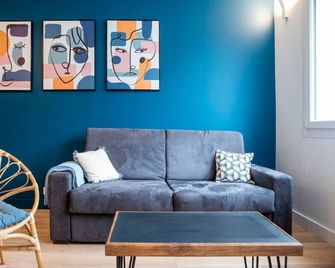 Beautiful apartment between Université and Vaugueux - Caen - Living room