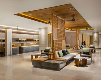 Courtyard by Marriott Bali Seminyak Resort - Kuta - Lobby