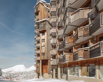 Résidence Pierre & Vacances Avoriaz Saskia Falaise - Morzine - Building