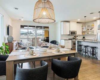 Condo at Barona Beach Lakeside Resort - West Kelowna - Salle à manger