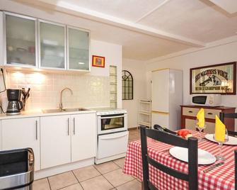 Beautiful private villa for 2 people with WIFI, TV, terrace and pets allowed - Espeluche - Kitchen
