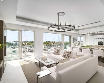 Palm Cay Beach Club & Marina - Nassau - Living room