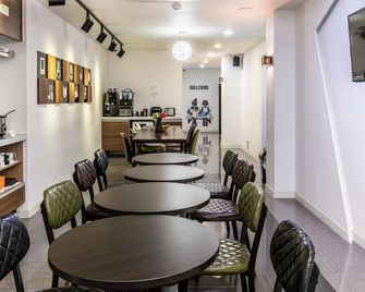 Ekonomy Haeundae Hostel - Busán