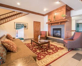 Quality Inn and Suites East Troy I-43 - East Troy - Sala de estar