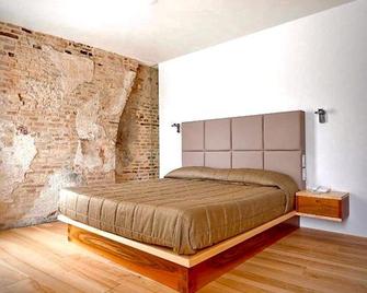 Locanda Ponte Dante - Treviso - Bedroom